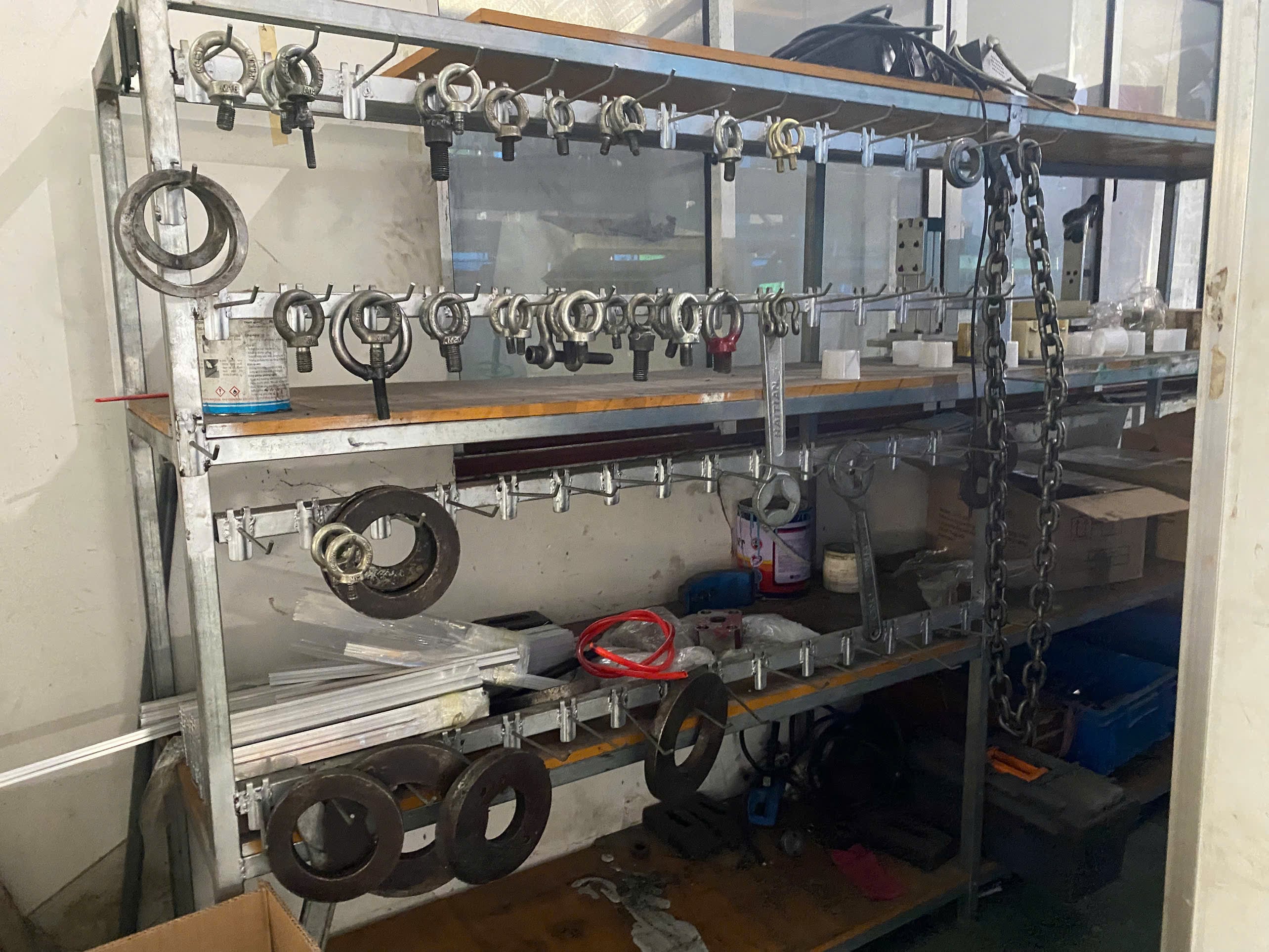 Tool rack.jpg